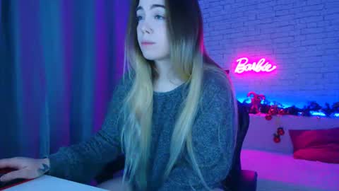 Nica online show from January 6, 2026, 5:00 am