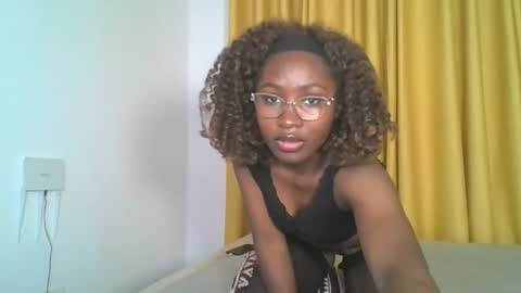 Snapshot of _cutestephanie chatting on September 21, 2025, 2:24 am STEPH online show from September 21, 2025, 2:24 am