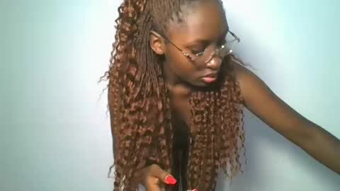 Snapshot of _cutestephanie chatting on November 2, 2025, 12:13 am STEPH online show from November 2, 2025, 12:13 am