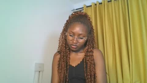 Snapshot of _cutestephanie chatting on November 3, 2025, 9:48 pm STEPH online show from November 3, 2025, 9:48 pm