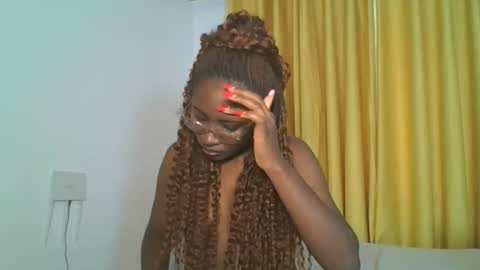 Snapshot of _cutestephanie chatting on November 5, 2025, 12:49 pm STEPH online show from November 5, 2025, 12:49 pm
