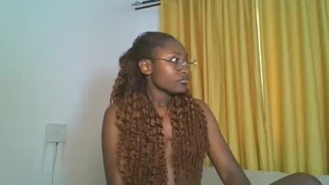 Snapshot of _cutestephanie chatting on November 10, 2025, 11:31 am STEPH online show from November 10, 2025, 11:31 am