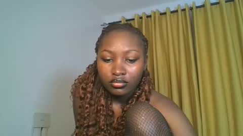 Snapshot of _cutestephanie chatting on November 14, 2025, 1:37 am STEPH online show from November 14, 2025, 1:37 am