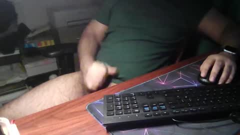 Snapshot of _daddypimp chatting on March 1, 2026, 2:13 am Paul online show from March 1, 2026, 2:13 am