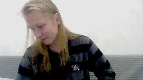 Snapshot of _dash_ chatting on December 17, 2024, 4:43 pm Tony online show from December 17, 2024, 4:43 pm