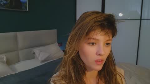 DemiDee online show from February 13, 2026, 12:17 am