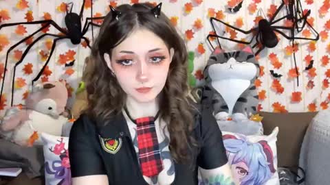 Kate online show from September 21, 2025, 5:36 pm