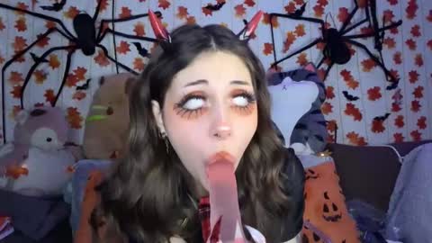 Kate online show from October 1, 2025, 5:24 am