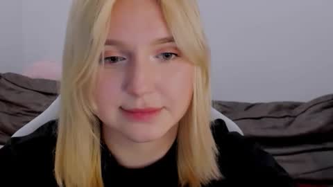 Ri   online show from September 16, 2025, 8:43 pm