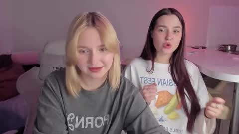 Ri   online show from February 2, 2026, 8:29 pm