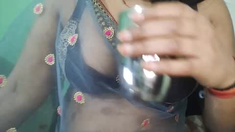 _dreamgirl_0 online show from February 18, 2026, 8:27 pm