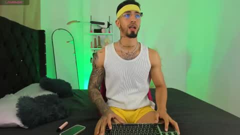 Duriel online show from October 2, 2025, 4:14 pm