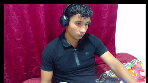 Snapshot of _duvan_123 chatting on December 21, 2025, 1:57 am _duvan_123 online show from December 21, 2025, 1:57 am