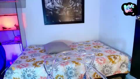 Snapshot of _eilish chatting on May 2, 2026, 8:03 pm _eilish online show from May 2, 2026, 8:03 pm