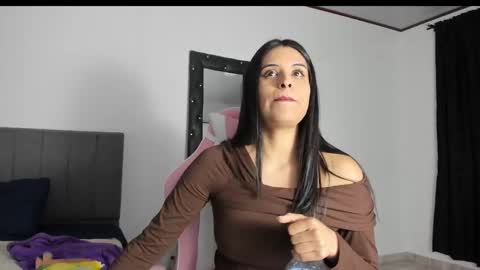 _elektrah online show from December 3, 2024, 1:52 am