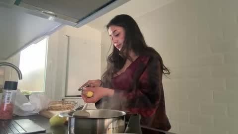  elena barra online show from February 16, 2026, 3:41 pm