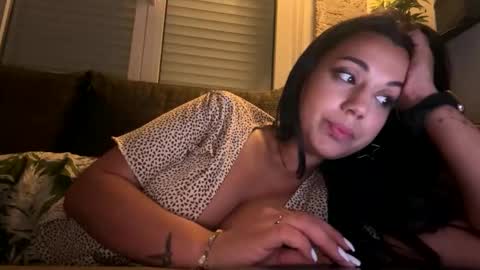  elena barra online show from May 3, 2026, 9:21 pm