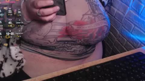 LIsa online show from November 24, 2025, 2:06 pm