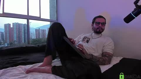  -         online show from April 12, 2026, 10:59 pm