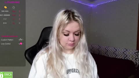 chloue and Gretta online show from December 22, 2024, 2:39 am