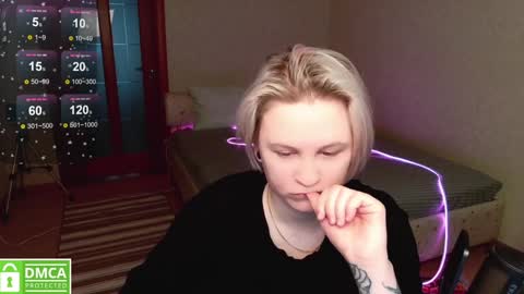 chloue and Gretta online show from January 6, 2025, 7:24 pm