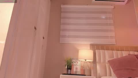 Snapshot of _emily__cb chatting on January 9, 2026, 1:47 pm Hi Im Emily online show from January 9, 2026, 1:47 pm