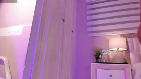 Snapshot of _emily__cb chatting on January 15, 2026, 11:37 am Hi Im Emily online show from January 15, 2026, 11:37 am