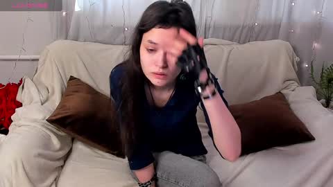 _emily__strike_ online show from March 12, 2025, 9:02 am