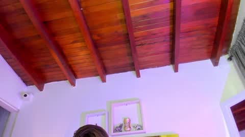 Isabella online show from January 10, 2025, 12:04 pm