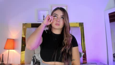 Isabella online show from January 17, 2025, 12:10 pm