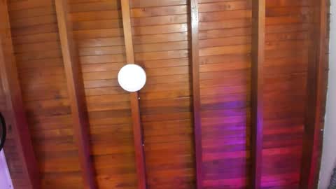 Isabella online show from November 24, 2025, 12:05 pm