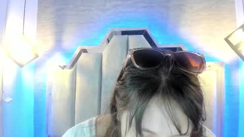 Emily  online show from September 22, 2025, 11:12 am