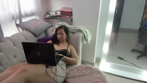 Emma online show from December 21, 2024, 8:10 pm