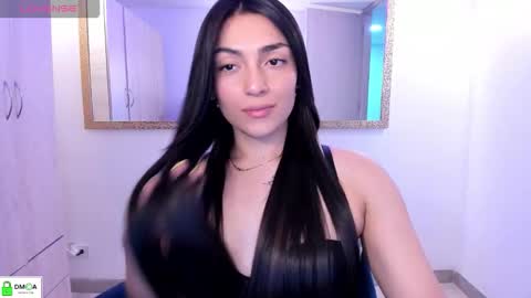  Erica Vanderhill  online show from December 22, 2025, 11:57 pm