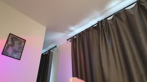 Snapshot of _eva_queen chatting on June 26, 2026, 12:20 pm Eva online show from June 26, 2026, 12:20 pm