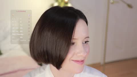 Snapshot of _female_essence_ chatting on January 6, 2025, 12:48 am Essie online show from January 6, 2025, 12:48 am