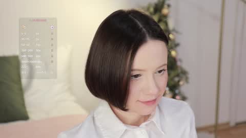 Snapshot of _female_essence_ chatting on January 19, 2025, 3:08 am Essie online show from January 19, 2025, 3:08 am