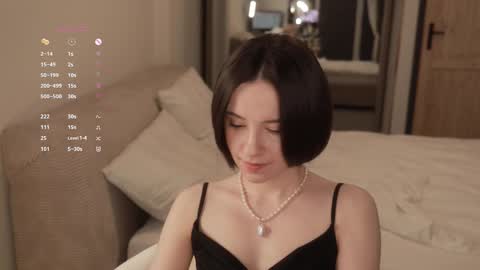 Snapshot of _female_essence_ chatting on March 13, 2026, 3:40 pm Essie online show from March 13, 2026, 3:40 pm