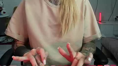 Alis online show from September 17, 2025, 3:46 pm