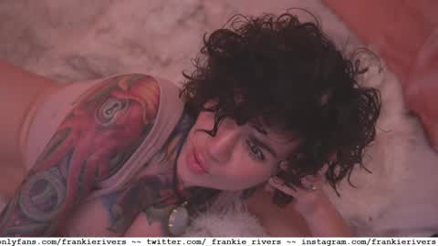 Snapshot of _frankie_rivers chatting on March 2, 2025, 3:48 pm Frankie Rivers allmylinks online show from March 2, 2025, 3:48 pm