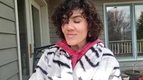 Snapshot of _frankie_rivers chatting on March 2, 2025, 6:51 pm Frankie Rivers allmylinks online show from March 2, 2025, 6:51 pm