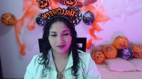 Gia Independent model online show from October 10, 2025, 12:53 am