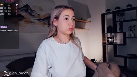 Rina online show from January 16, 2025, 1:37 am