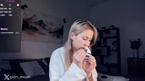 Rina online show from February 15, 2025, 7:39 pm