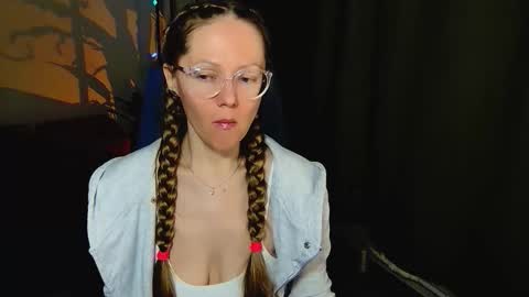 _goldilocks__ online show from September 29, 2025, 5:18 pm