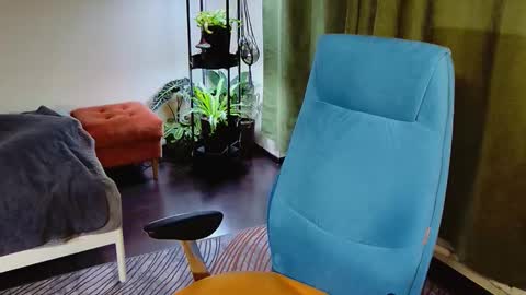 _goldilocks__ online show from November 15, 2025, 6:26 pm