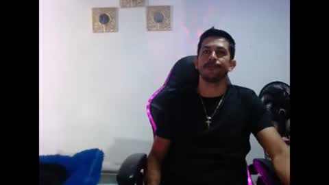 Snapshot of _grasshopper chatting on April 9, 2026, 5:07 am _grasshopper online show from April 9, 2026, 5:07 am