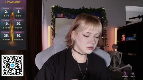 Tori online show from April 6, 2026, 8:15 am