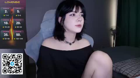 Snapshot of _gummybears_ chatting on August 5, 2026, 7:55 am Tori online show from August 5, 2026, 7:55 am