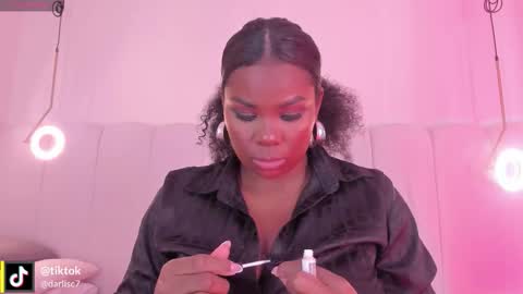 Darlis  online show from February 26, 2026, 7:35 pm